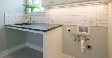 Espaço planejado para tanquinho ou máquina